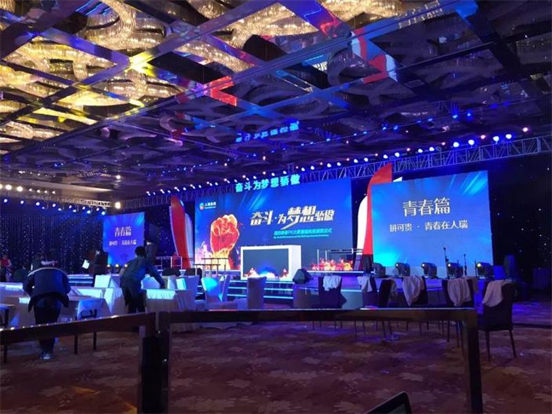 广告设计用什么软件做?诚芯云传媒为你揭晓答案